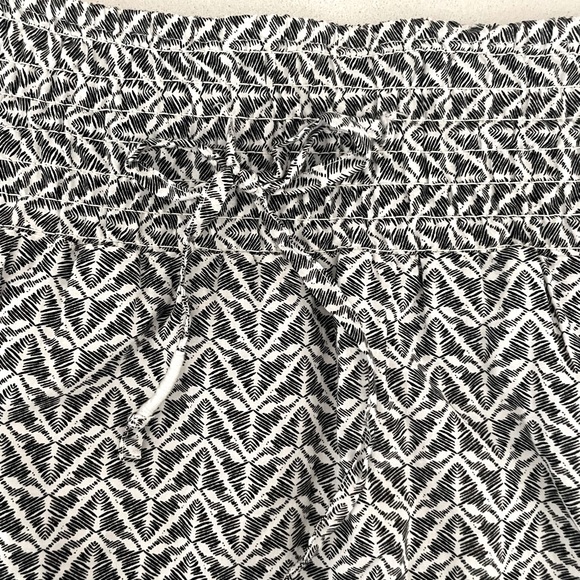 ROXY Skirt Large - Picture 4 of 6